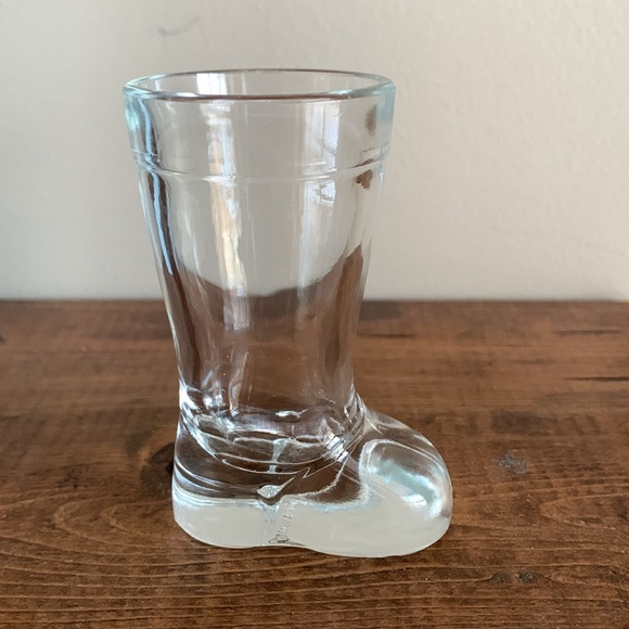 Boot Shot Glass- Small Clear Glass Boot Decoration Collection Barware Santa - Picture 1 of 13